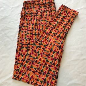 BNWT Tall & Curvy Lularoe Leggings